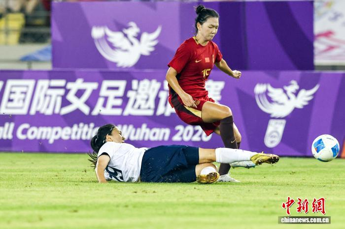 开云-武汉国际女足邀请赛：中国队不敌俄罗斯队|中新社|张畅|王爱芳|邵子钦|潘红艳_新浪体育_新浪新闻